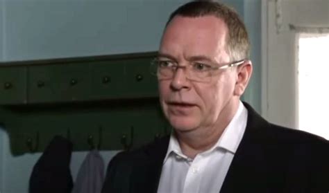 Eastenders star adam woodyatt has confirmed he's split from his wife of 22 years beverley sharp. Eastenders - Ian Beale (Adam Woodyatt) (730 x 442) - Soap ...