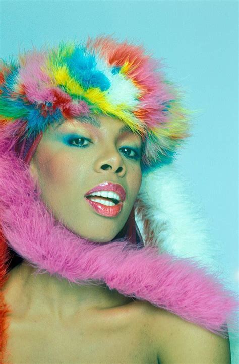 Love This Pic Of Donna Summer Love Her Disco Sound Disco Fever 70s Disco Dance Music