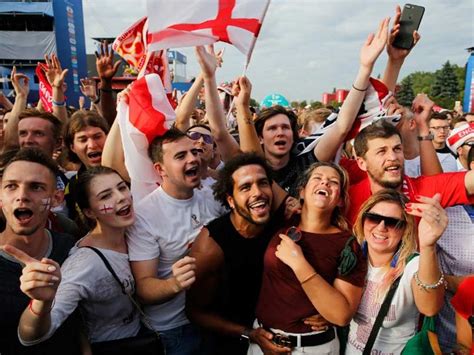 Fifa World Cup 2018 Beers And Cheers As England Fans Go Wild Over Win Football News