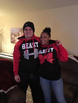 302 020 просмотров 302 тыс. Couple Matching Beast and Beauty Two-tone Raglan Hoodie Pullover Hooded Sweatshirt ...