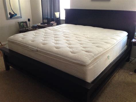 They retail a handful of lines that include memory foam, latex, and innerspring options. Costco 14" Primifina Novaform Gel Memory Foam Mattress ...
