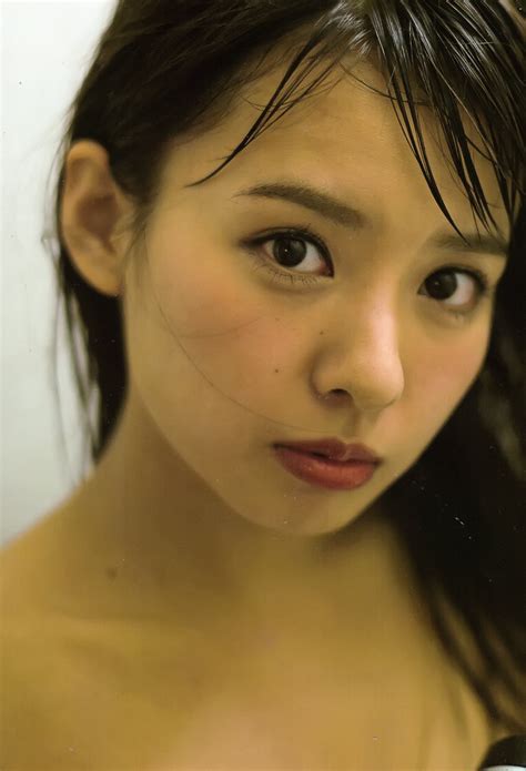 Yamada hot people D Cup swimsuit and the sexy images ω cleavage ago former NMB