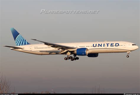 N2250u United Airlines Boeing 777 300er Photo By Justin Stöckel Id