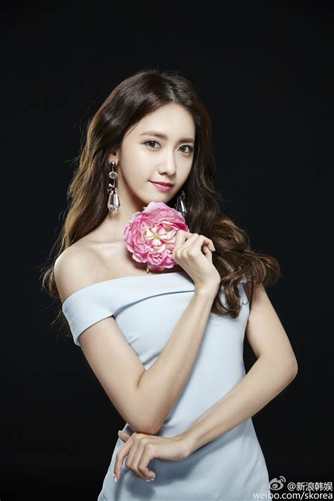 Snsd Yoona And Her Lovely Picture For Her Fan Meetings In China Wonderful Generation