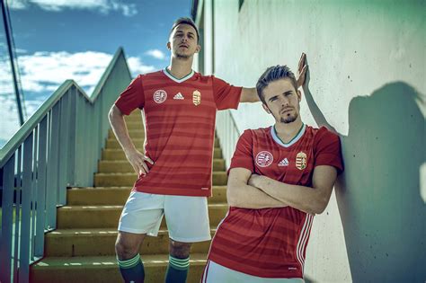 Sígueme aquí para verlos completos y en directo ➡. Novas camisas da Seleção da Hungria 2020-2021 Adidas » MDF