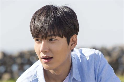 Lee min ho and suzy celebrates their 2nd year anniversary. Lee Min Ho And His Fan Club Make Meaningful Donation To ...
