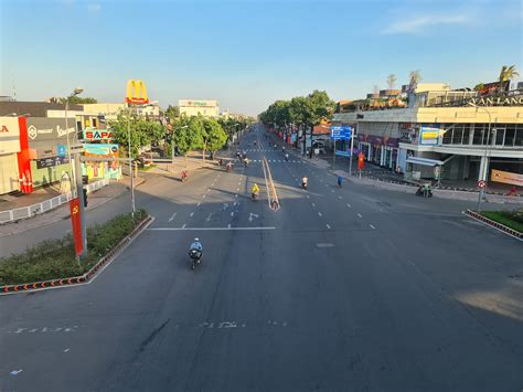 Thủ tướng đặc biệt lưu ý là chỉ ra khỏi nhà trong trường hợp thật sự cần thiết và thực hiện nghiêm túc 5k. TP. HCM: NHÌN LẠI TÌNH HÌNH HÌNH DỊCH BỆNH TRONG NHỮNG ...
