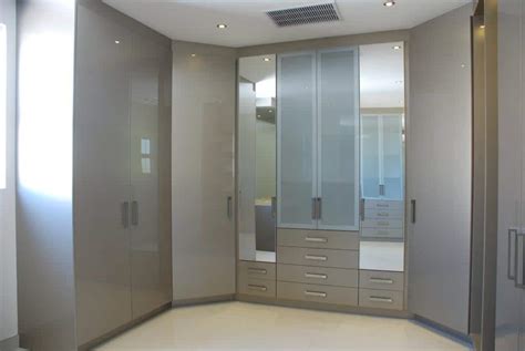 Bedroom wardrobe design ideas for small rooms bedroom cupboard designs wardrobe designs ideas 2018 ►►website amazing simple bedroom interior design ideas bedroom cupboards and bed interior designs ►► visit my website for more interior designs ►► website. The beauty of bedroom built in cupboards