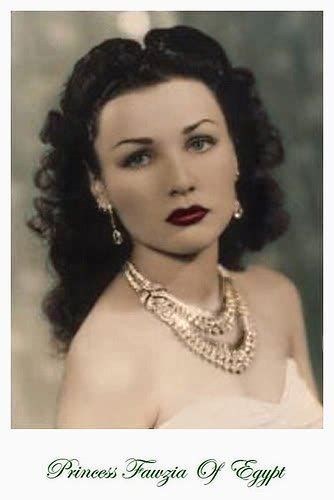 See actions taken by the people who manage and post content. Her look reminds me of Elizabeth Taylor's in Cleopatra: