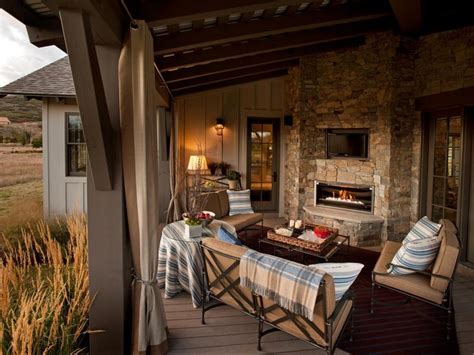 20 Cozy Outdoor Fireplaces Outdoor Living Rooms Outdoor Living Space