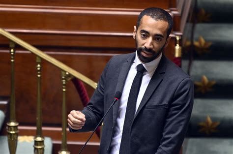 Jun 23, 2021 · amnesty international vlaanderen student ahmed samir santawy tot 4 jaar cel veroordeeld in egypte voor publicatie 'nepnieuws' een noodrechtbank voor staatsveiligheid in egypte heeft vandaag onderzoeker en masterstudent ahmed samir santawy tot 4 jaar cel veroordeeld voor het publiceren van 'nepnieuws'. Staatssecretaris Mahdi (CD&V) wil meer samenwerken met ...