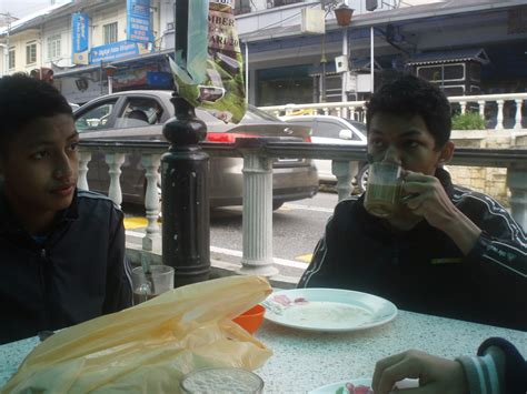 Sememangnya segar dan manis semuanya. SYIMAMA PAGE: CAMERON HIGHLANDS - MINUM & PASAR PAGI (PART 5)