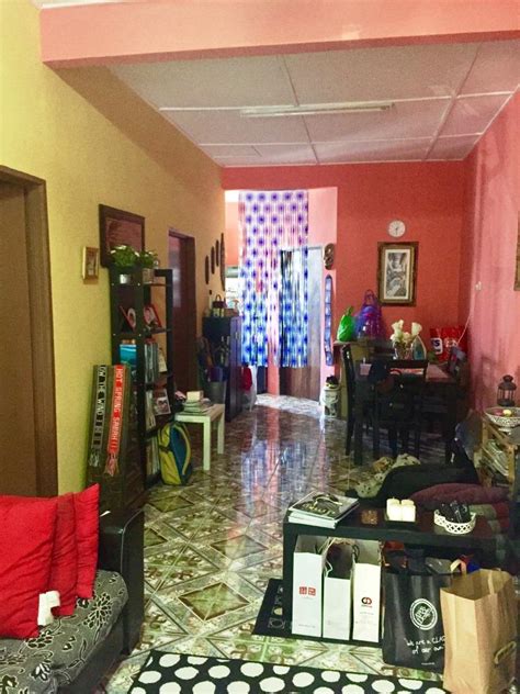 Mini market, parking lot,playground,24 jam kawalan keselamatan. Rumah Sewa Teres Wangsa Maju - Harbolnas d