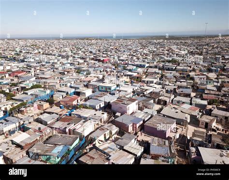 Township Housing Poor Tin Hi Res Stock Photography And Images Alamy