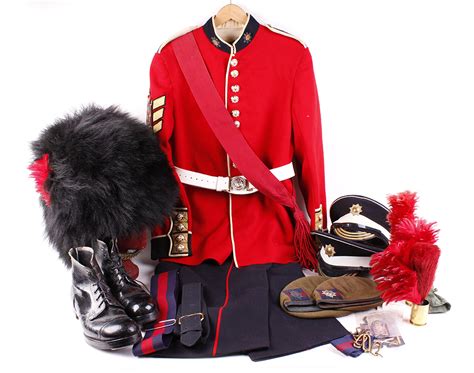 Coldstream Guards Colour Sergeant Uniform Black Bearskin With 5 Red