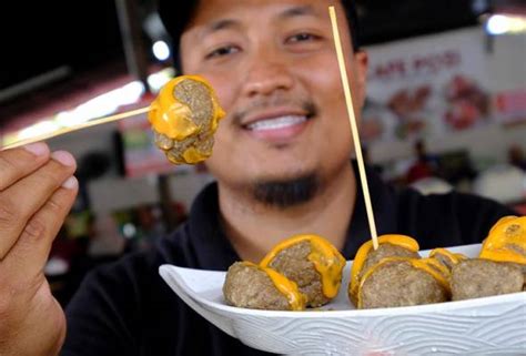 Kopok yg di uli sendiri. Keropok lekor cheese Pozi jadi tarikan, rasa tersendiri ...