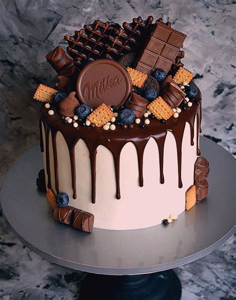 Mit einem einfachen trick ist dieser kuchen ganz einfach selbstgemacht. Nutella Layer Cake - und alles Gute zum Geburtstag ...