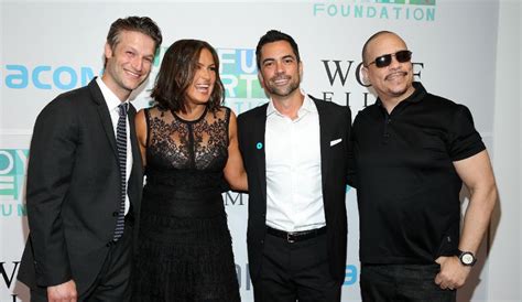 A dismembered body is found in a junkyard; 'Law & Order: SVU' Season 17, Episode 19: Carisi Homeless ...