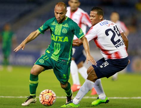 6, and the copa libertadores title match on nov. Copa Sudamericana: Junior venció 1-0 al Chapecoense por la ...