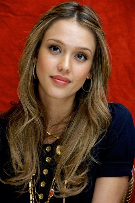 She began her television and movie appearances at age 13 in camp nowhere and the secret world of alex mack , but rose to prominence at 19 years old as lead actress in the television series dark angel. Jessica Alba Biography Net worth Favorite Things Color ...