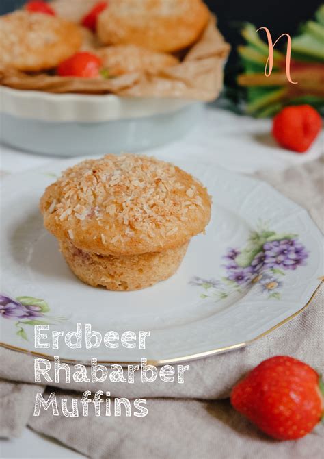 Weitere ideen zu rhabarber, rhabarber rezepte, rezepte. Fruchtige Erdbeer-Rhabarber-Muffins mit Kokos | Food Blog ninastrada | Rezept in 2020 ...