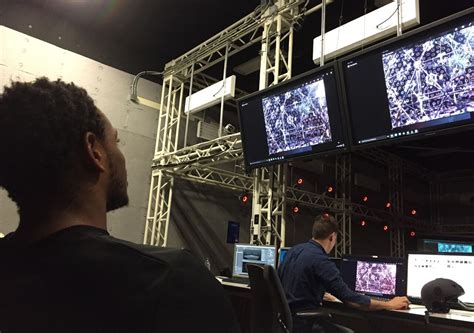 Usc Acting Students Jump Between Stage Screen And The Digital World