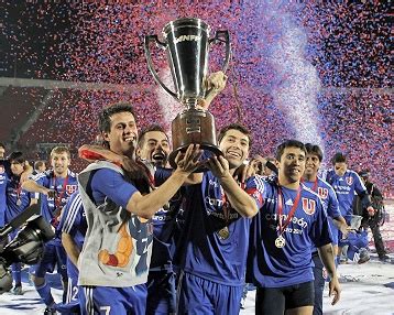 Marcos gonzález y su traspaso al flamengo en 2011: Fotos Universidad de Chile Campeón Apertura 2011 ...