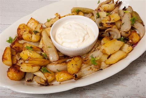 Aardappel en venkel uit de oven met aioli