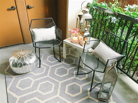 Style At Home Small Space Moroccan Patio Décor