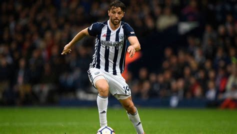 Gareth southgate obe (born 3 september 1970) is an english professional football manager and former player who played as a defender or as a midfielder, and is currently the manager of the england national team. Gareth Southgate Could Consider West Brom Star Jay ...