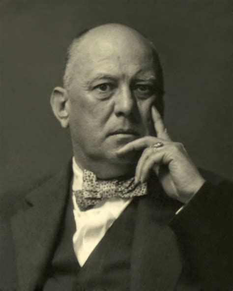 10 Myths About Aleister Crowley That Are True