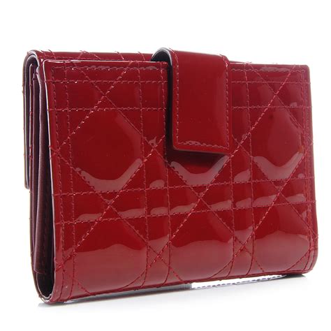 CHRISTIAN DIOR Patent Lady Dior Compact Cannage Wallet Red 61386