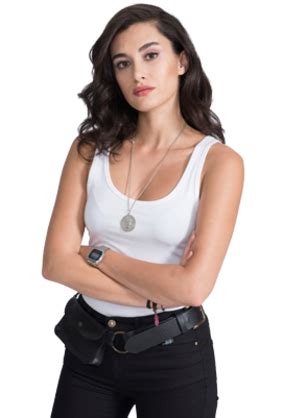 Funda eryiğit, 6 kasım 1984 tarihinde hollanda'da doğmuştur. Can Kırıkları Leyla kim Hande Doğandemir dizi için değişti ...