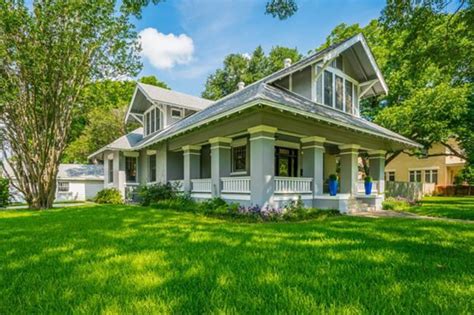 House Crush An Adorable Craftsman Bungalow In Georgetown Texas