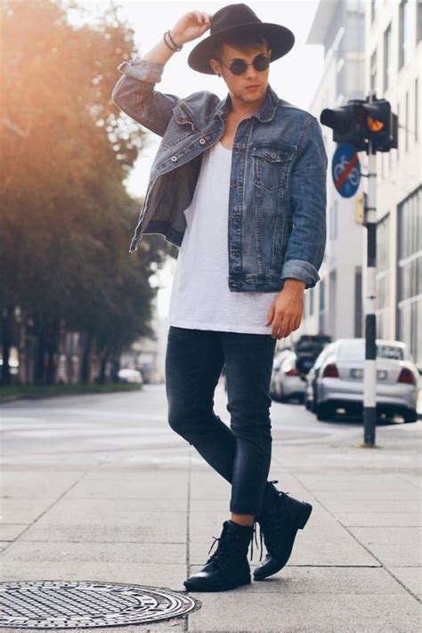 How To Wear A Denim Jacket In Style For This Fall 16 Click Image To