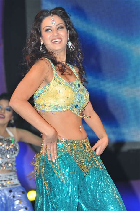 actress hot dance stage performance maa music awards