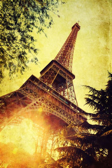 Vintage Style Picture Of The Eiffel Tower Stock Image Image Of Paris