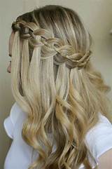 In here are some wonderful bridesmaids' hairstyles so brides can get some inspiration for when the big day comes! 12 Beautiful Bridesmaid Hairstyles 2017 - Best Bridesmaid ...