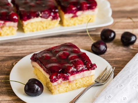 Kirsch- Schmand -Blechkuchen saftig lecker
