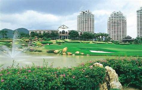 64 ของ ผู้ป่วยโควิด19 รายที่ 66 ของ. สนามกอล์ฟ คริสตัล เบย์ กอล์ฟ คลับ | Thai Golf Booking