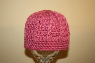 Unisex beanie hat has a clever textural wave pattern that rises and falls over the twisted ribbing. Ravelry: Ribbed Crochet Beanie pattern by You Drive Me CrAfTy