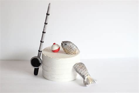 Fishing Pole Cake Topper Off