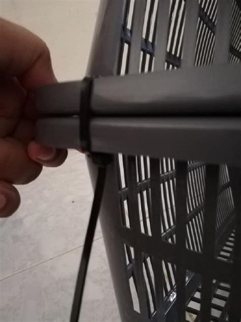 Diy rak tempat simpan penyangkut baju paip pvc hanger. Cara DIY Rak Baju Daripada Bakul Bajet, Mudah Dan Jimat ...
