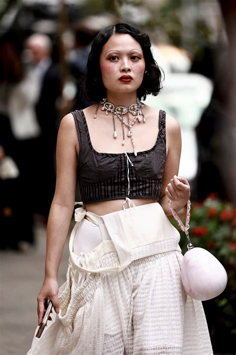 What To Wear In New York In June 2024 - Kippy Merrill