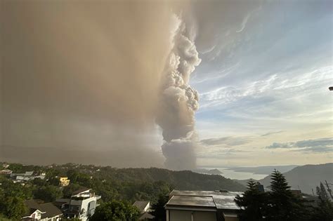 Dramatic Moment Taal Volcano In The Philippines Spews Steam 15km Into
