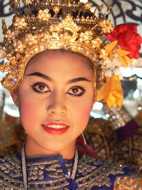 The Traditional Thai People Contrary To Other Asian Oreintal Cultures