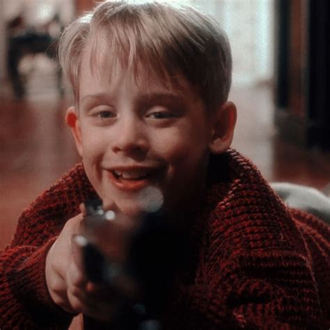 Alone Movies Home Alone Movie Kevin Mccallister Macaulay Culkin Icon Quick Guy Best Friend