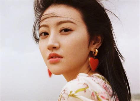 Maybe you would like to learn more about one of these? 电视剧《司藤》未播先火，景甜只是换了新眉型，颜值秒变港风女神_造型