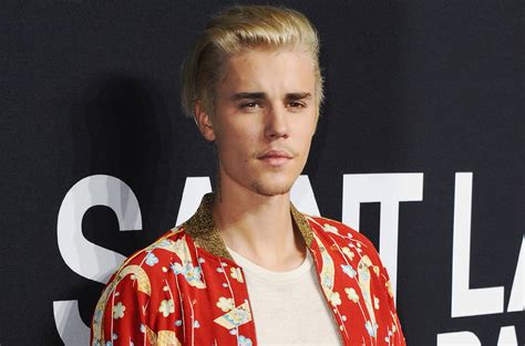 Joseph's hospital in london, ontario, canada and was raised in stratford, ontario. Justin Bieber Posts Cryptic Photo With Kanye West | Billboard