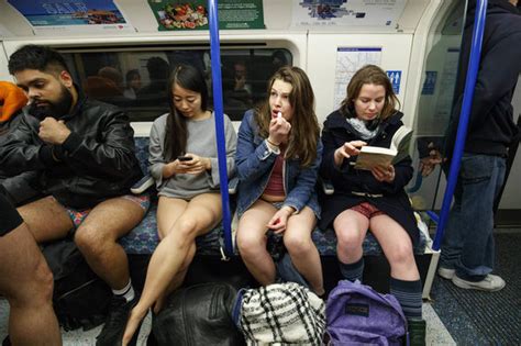 No Pants Tube Day Sees Londoners Flash The Flesh On Underground Uk